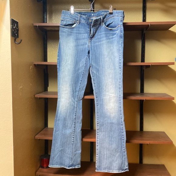 Levi’s - Picture 5 of 7